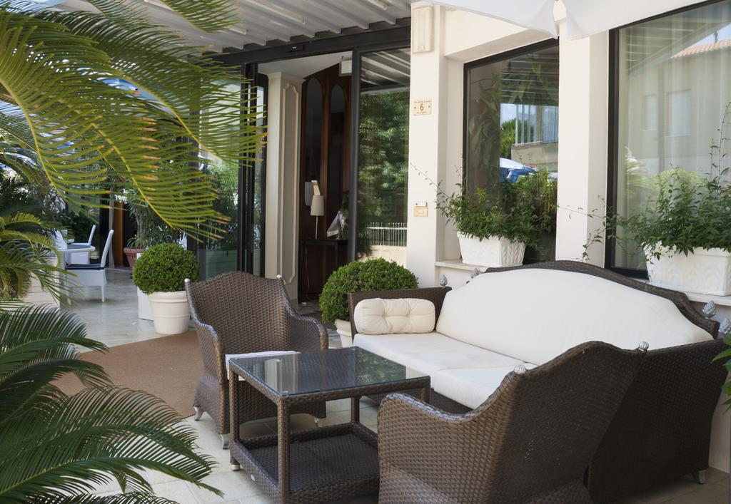 Hotel Plaza Esplanade Τζεσόλο Λίντο Εξωτερικό φωτογραφία