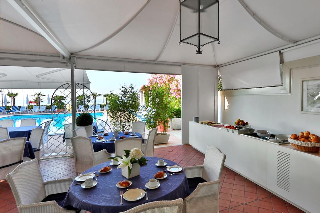 Hotel Plaza Esplanade Τζεσόλο Λίντο Εξωτερικό φωτογραφία