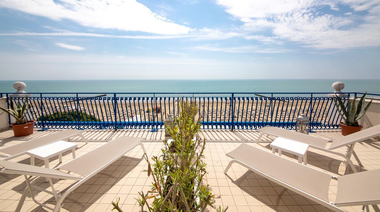 Hotel Plaza Esplanade Τζεσόλο Λίντο Εξωτερικό φωτογραφία
