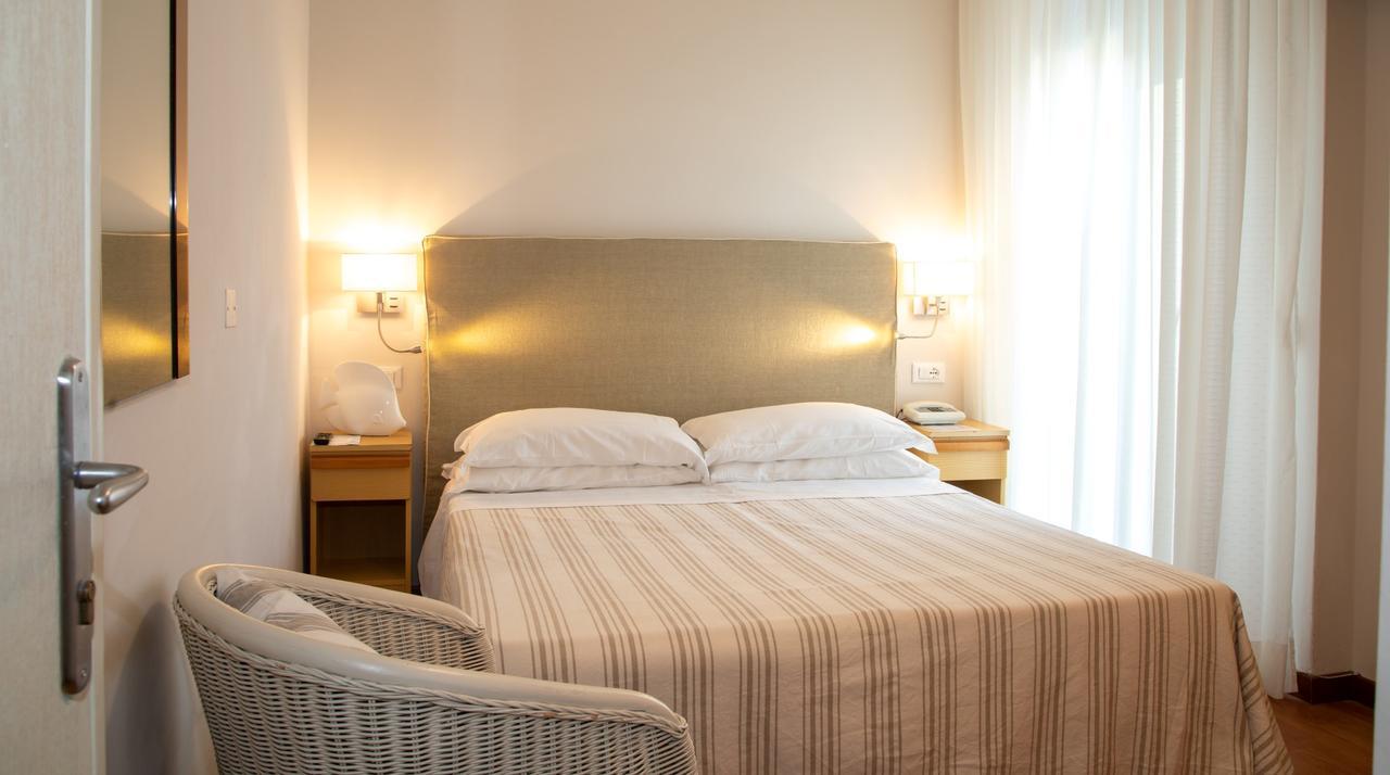 Hotel Plaza Esplanade Τζεσόλο Λίντο Εξωτερικό φωτογραφία