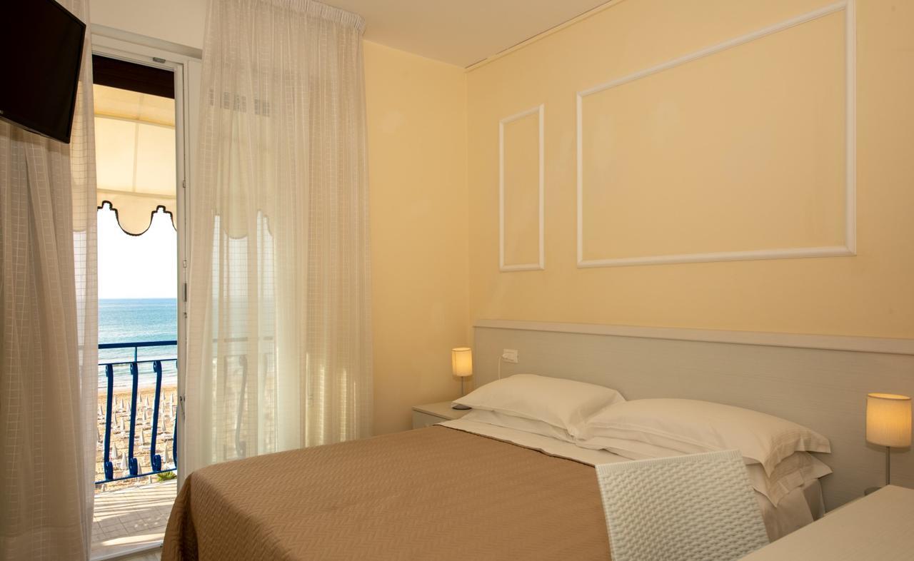 Hotel Plaza Esplanade Τζεσόλο Λίντο Εξωτερικό φωτογραφία