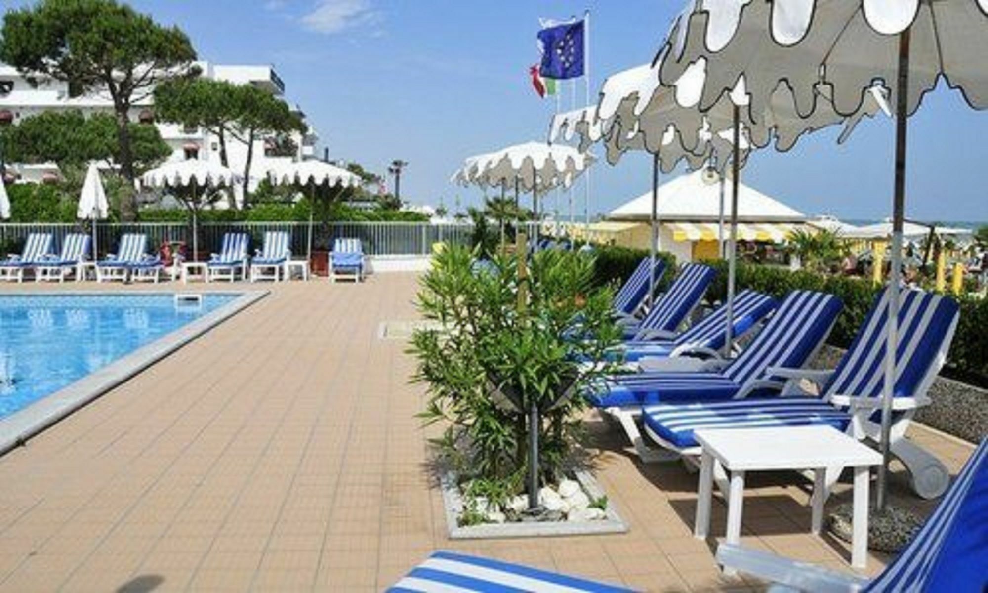 Hotel Plaza Esplanade Τζεσόλο Λίντο Εξωτερικό φωτογραφία